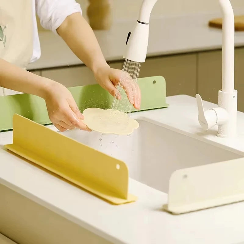 Silicone Sink Baffle Splash Guard | Non-Slip Suction Cup Water Dam